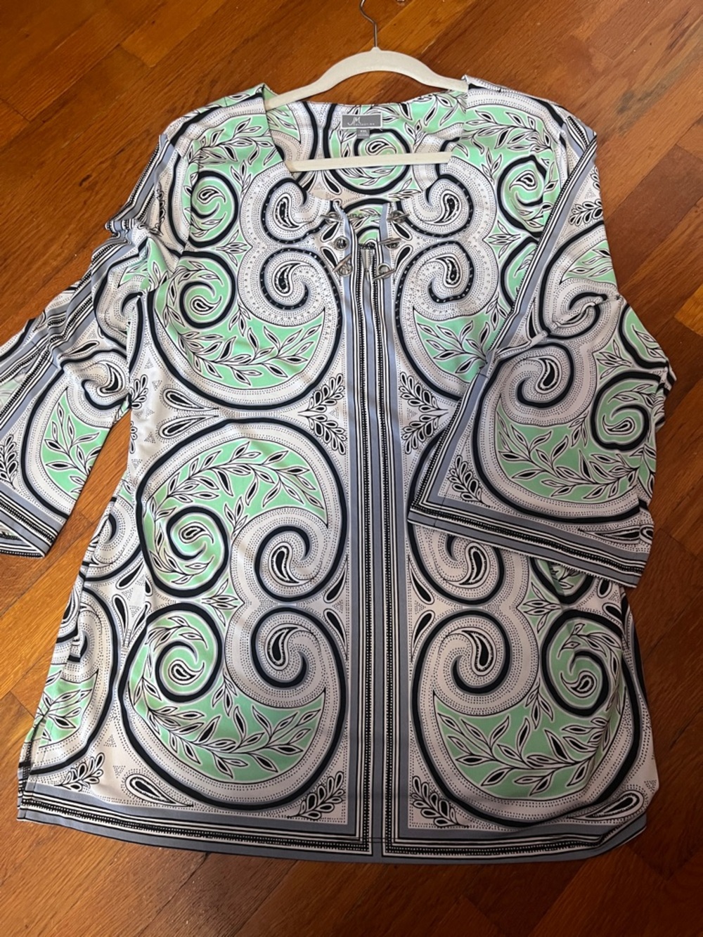 Chain accent top Mint black WhiteXXL  28” long